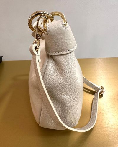 Borsa morbida mezzaluna milk beige vera pelle