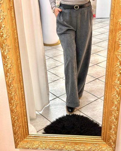 Pantalone palazzo velluto – comfort ed eleganza fino alla taglia 50